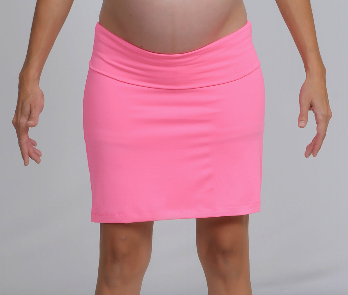 Maternity Golf Clothes - Performance Skort - Playing9